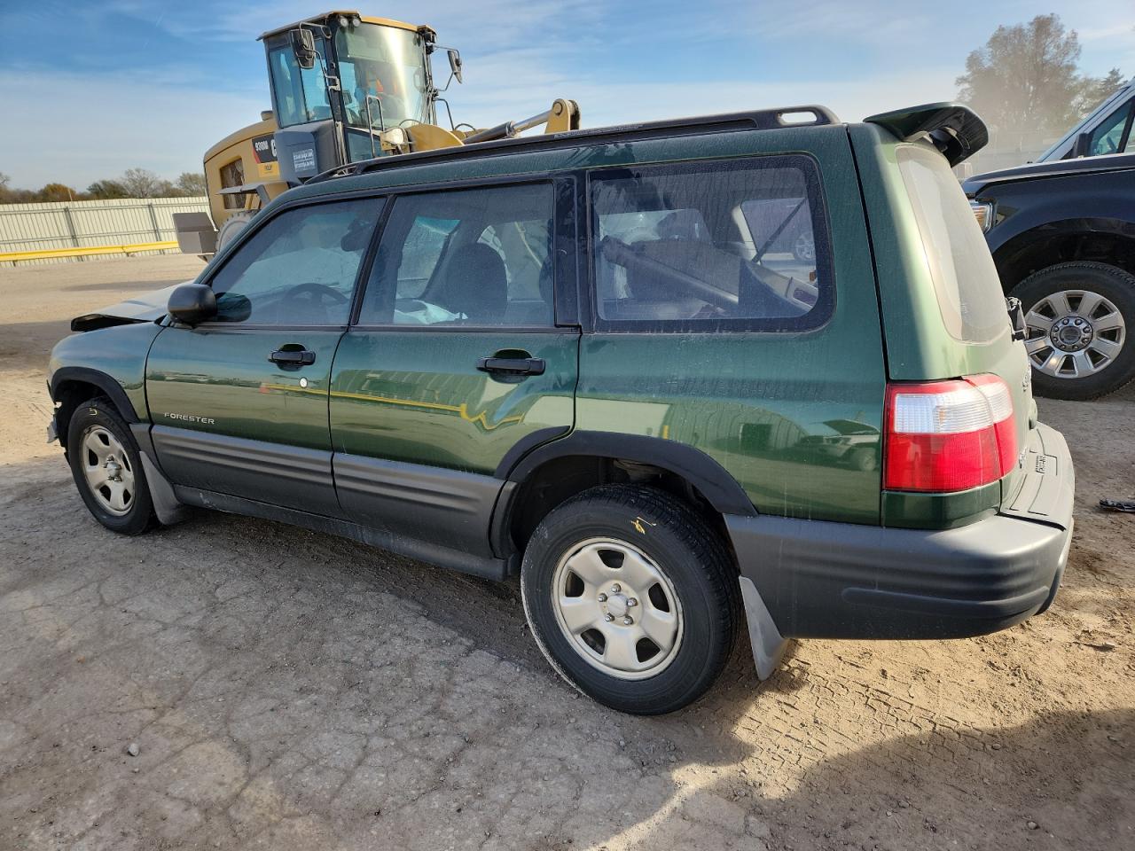 2002 SUBARU FORESTER L photo 2