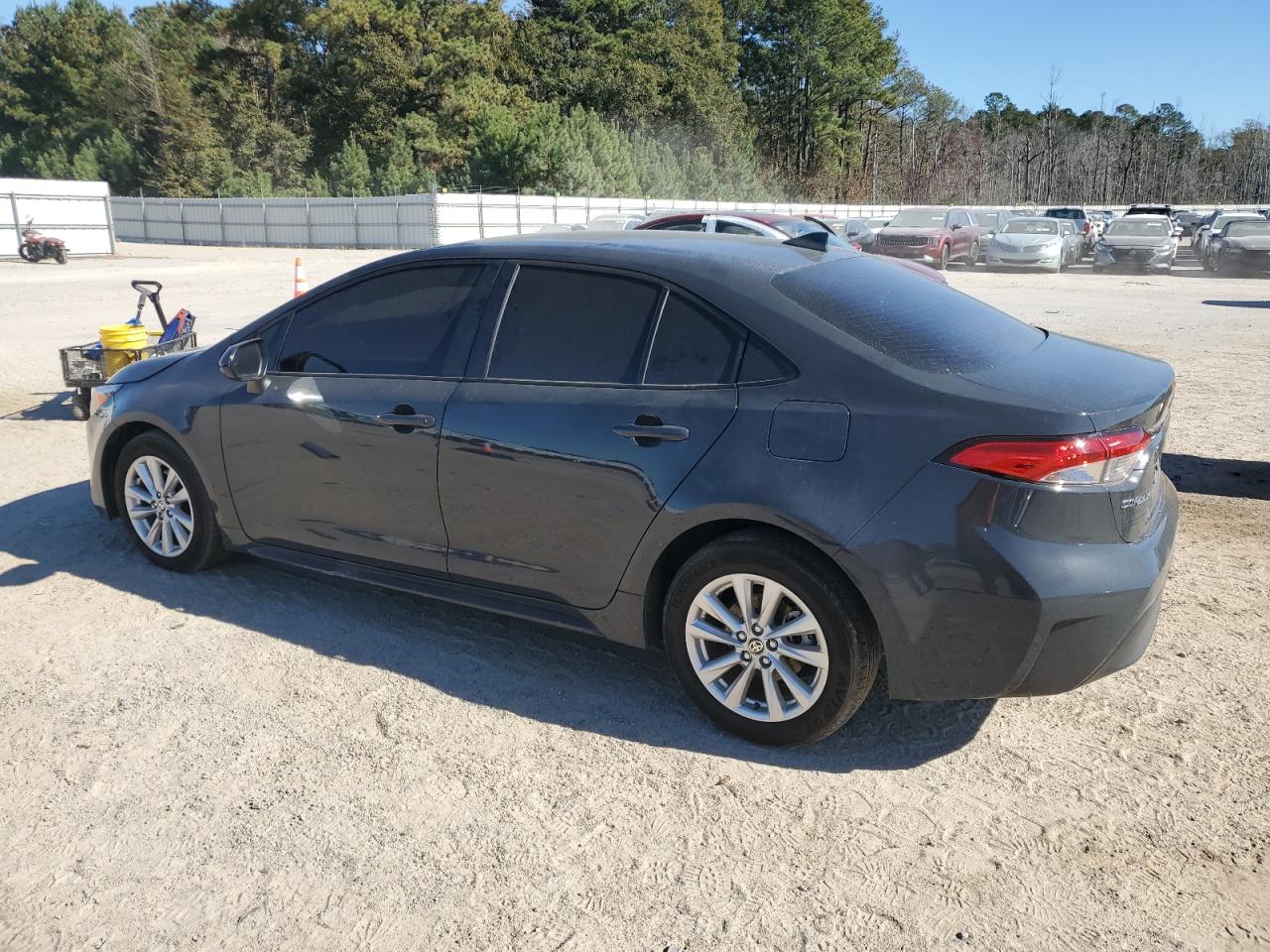 2024 TOYOTA COROLLA LE photo 2