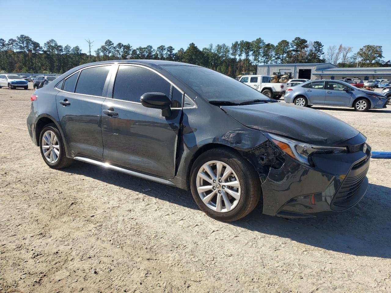 2024 TOYOTA COROLLA LE photo 4