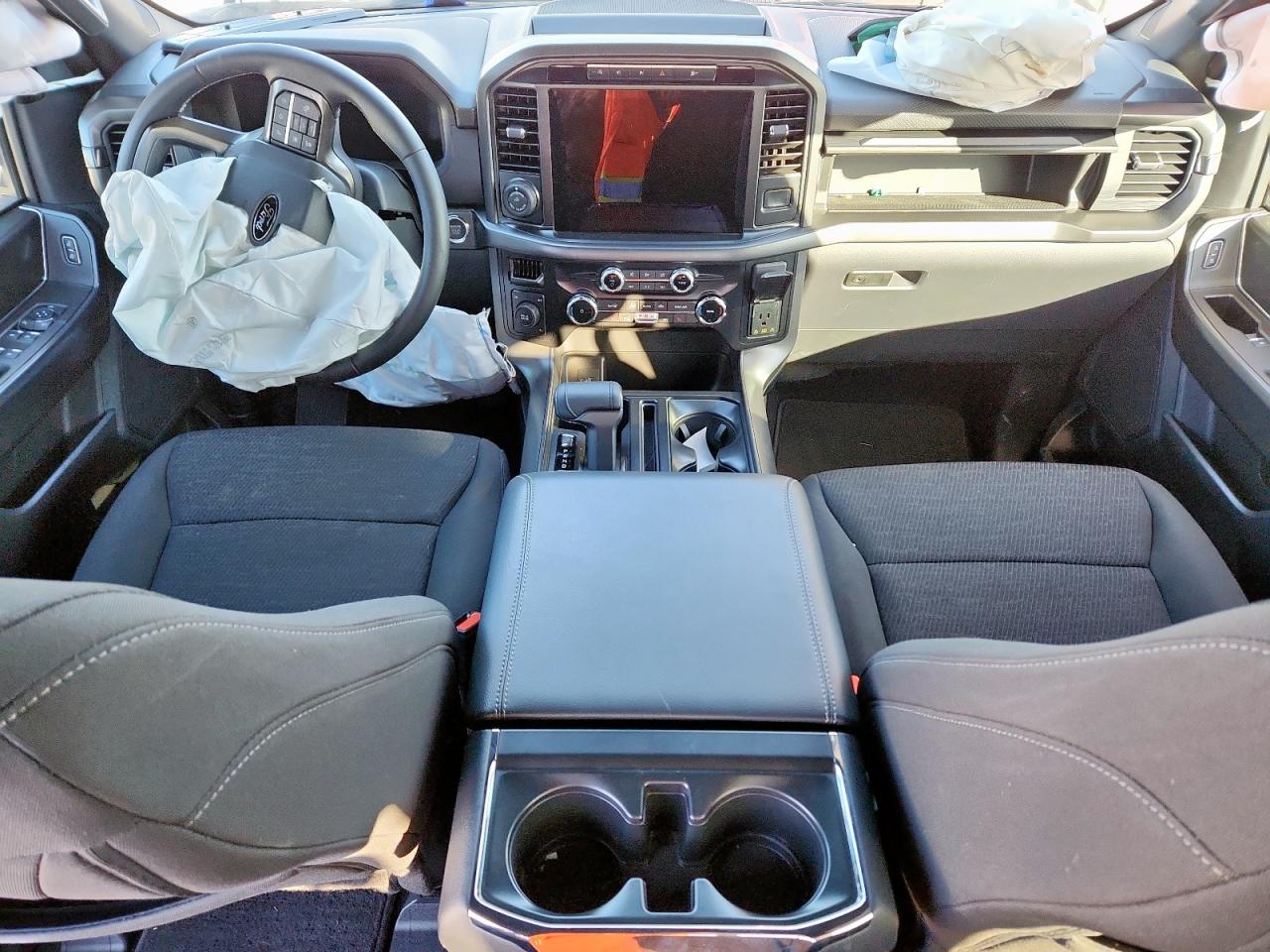 2024 FORD F150 XLT photo 15