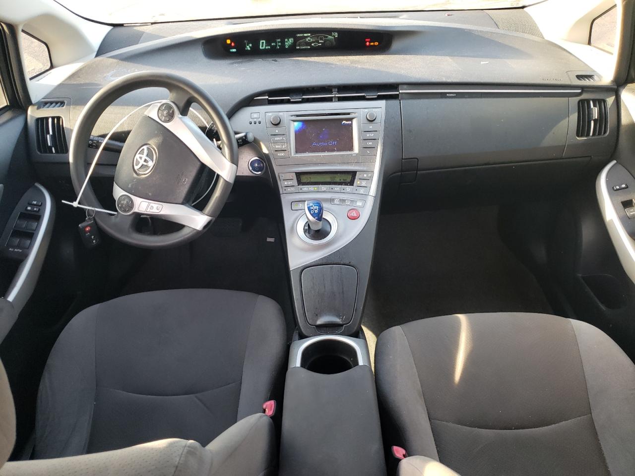 2013 TOYOTA PRIUS photo 15