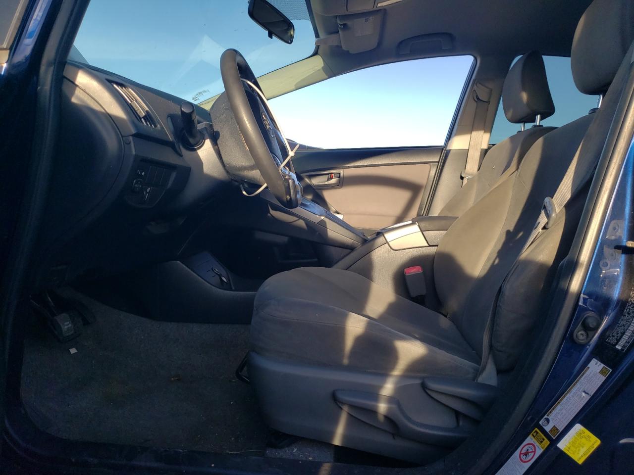 2013 TOYOTA PRIUS photo 13