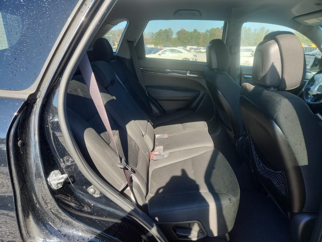 2014 KIA SORENTO LX photo 19