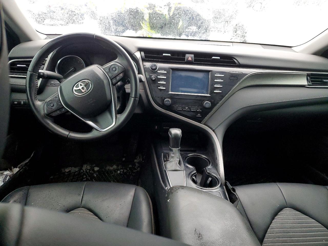 2020 TOYOTA CAMRY SE photo 15
