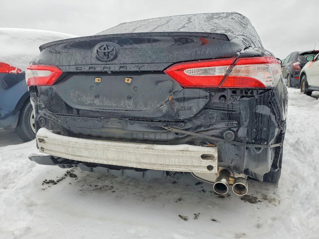 2020 TOYOTA CAMRY SE photo 23