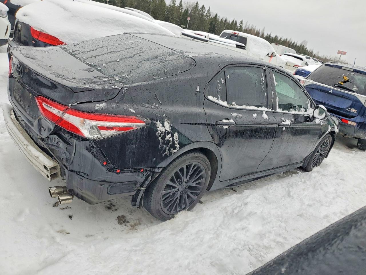 2020 TOYOTA CAMRY SE photo 5