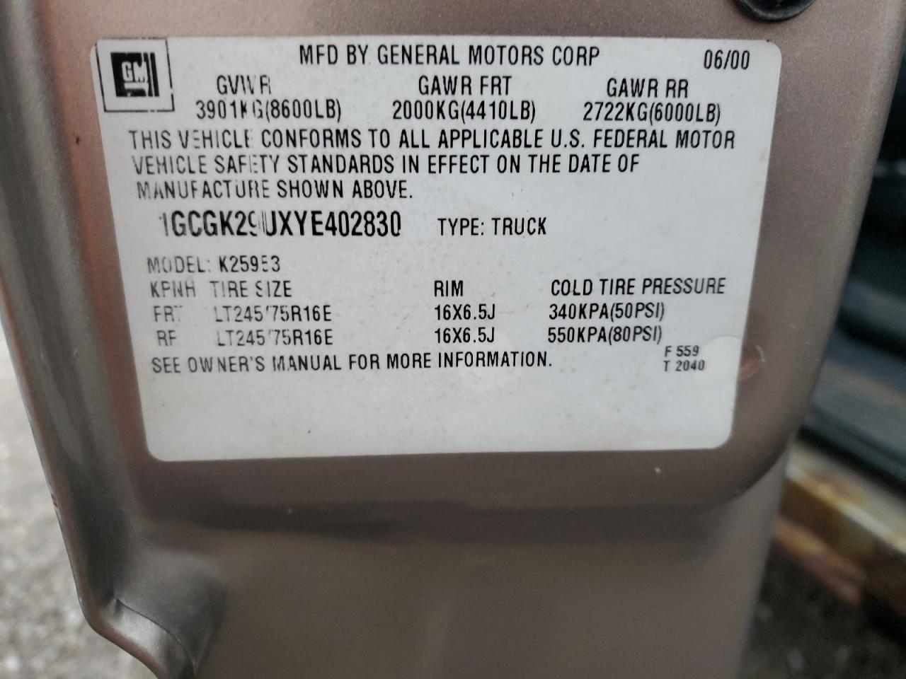 2000 CHEVROLET SILVERADO K2500 photo 12