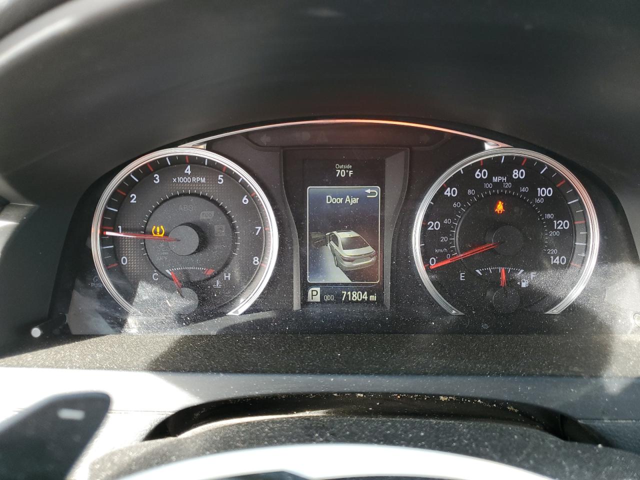 2017 TOYOTA CAMRY LE photo 9