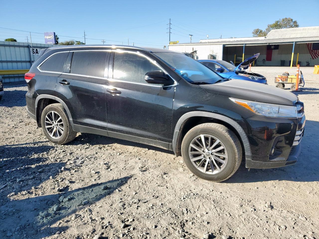 2019 TOYOTA HIGHLANDER SE photo 7