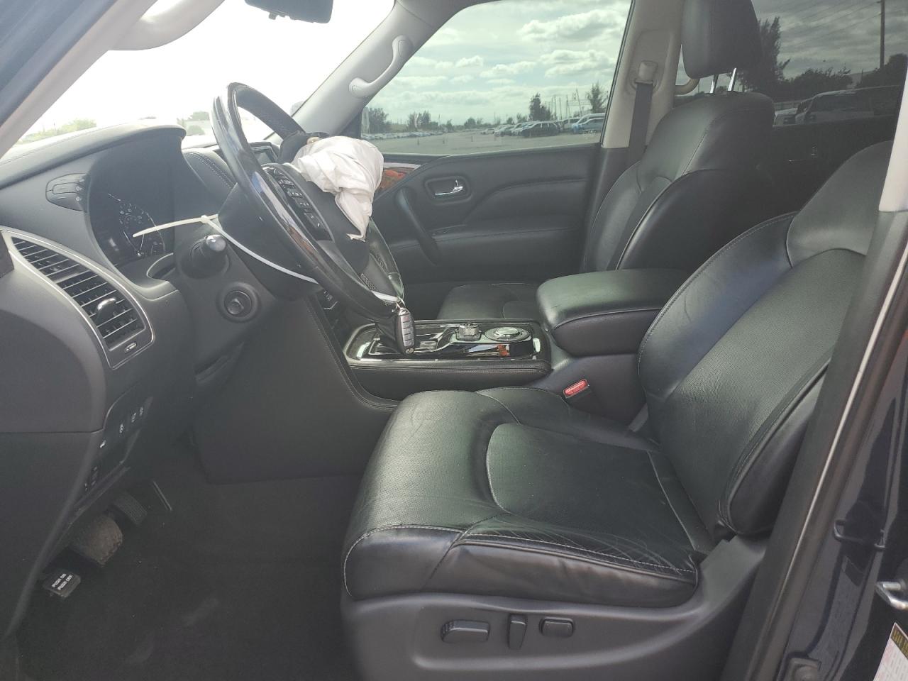 2021 INFINITI QX80 LUXE photo 13