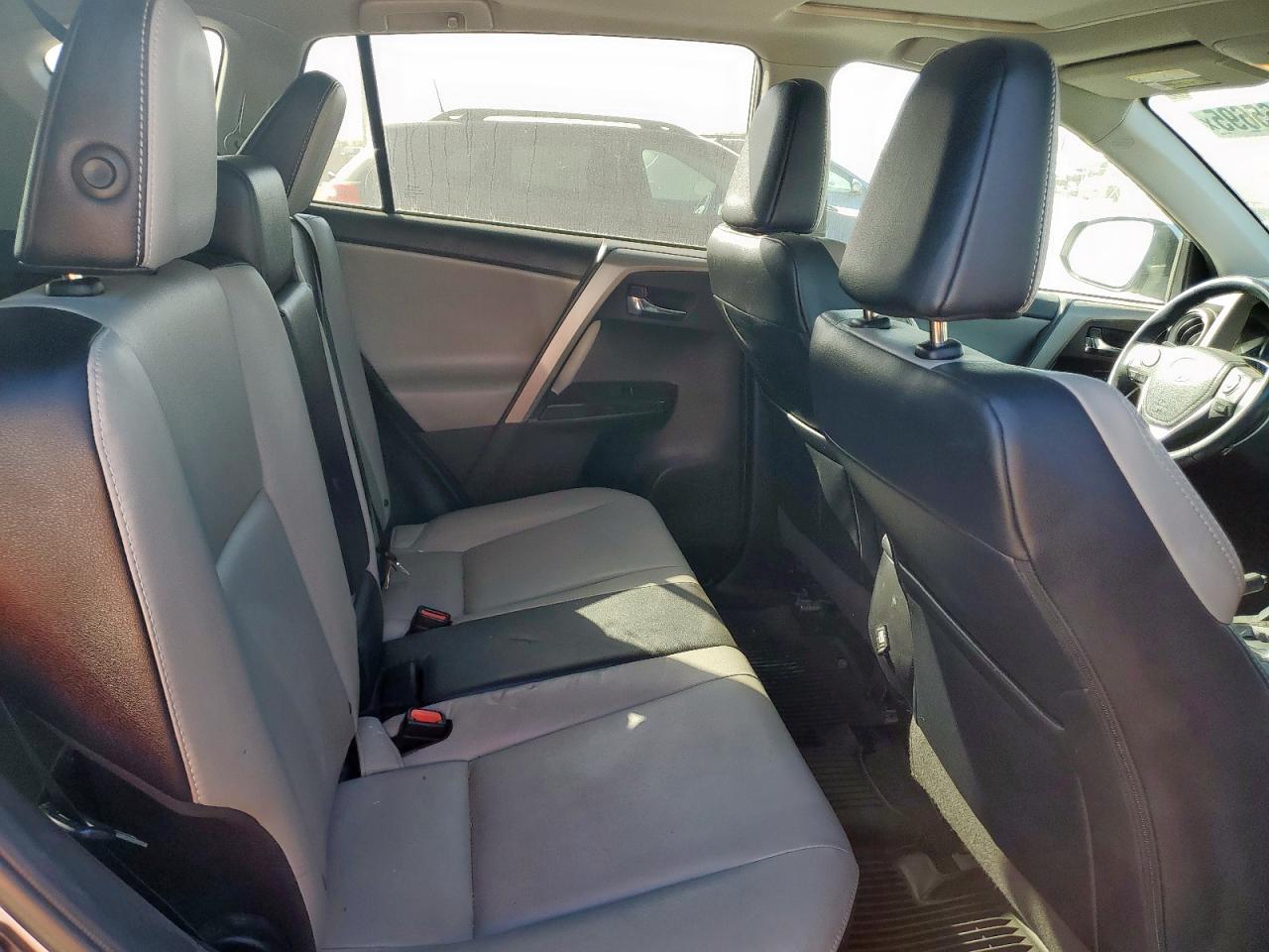 2018 TOYOTA RAV4 LIMITED photo 10