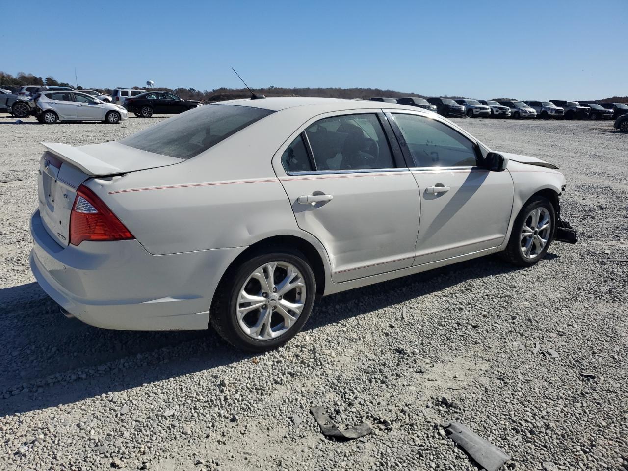 2012 FORD FUSION SE photo 3