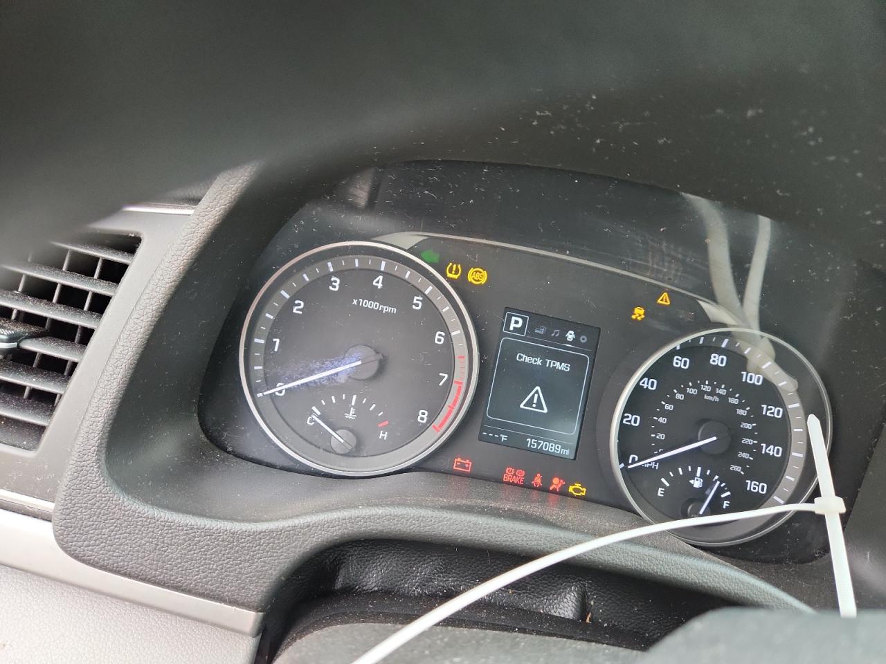2018 HYUNDAI ELANTRA SEL photo 17