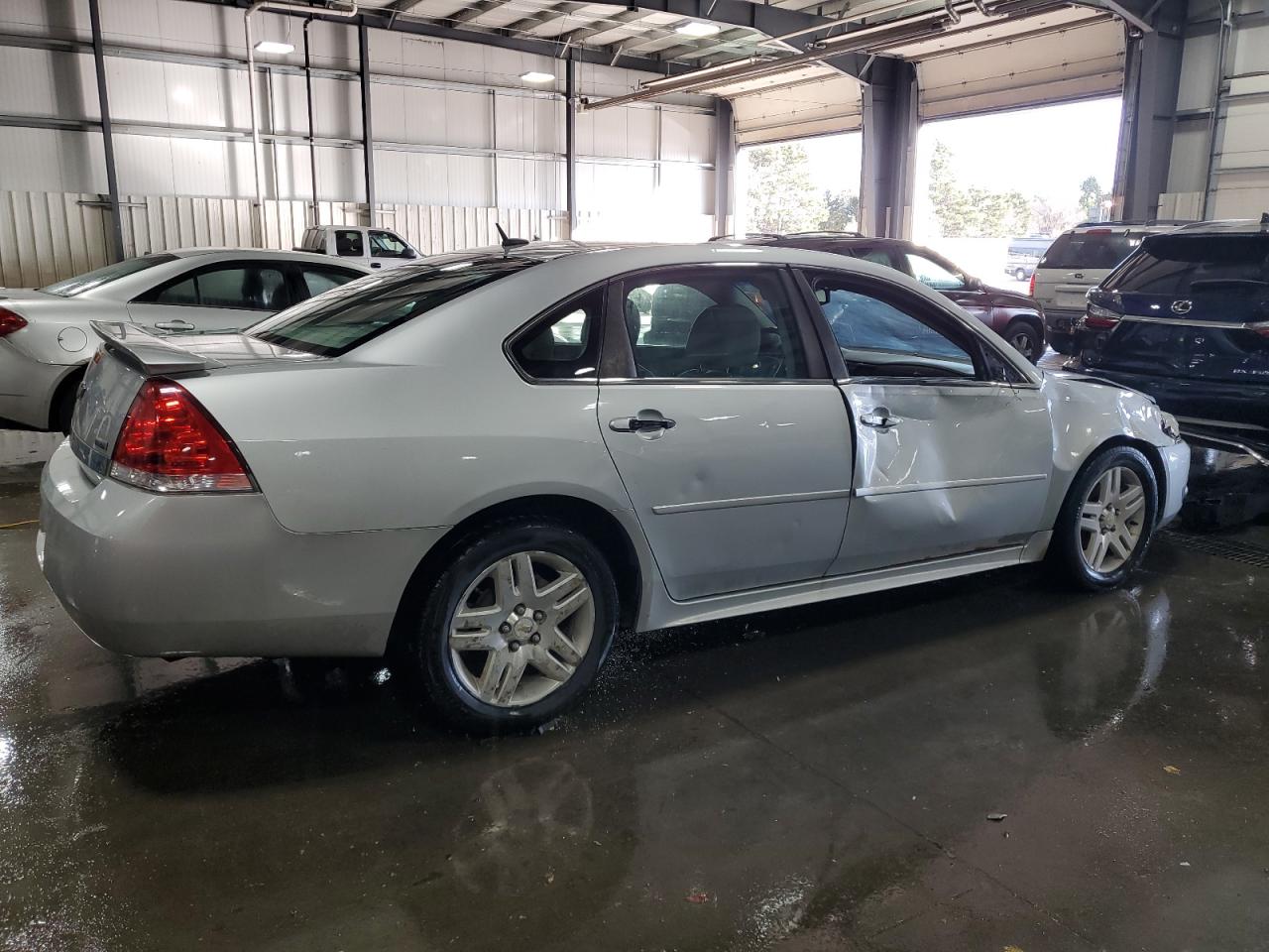 2011 CHEVROLET IMPALA LT photo 3