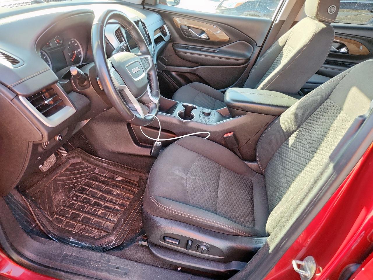 2018 GMC TERRAIN SLE photo 7