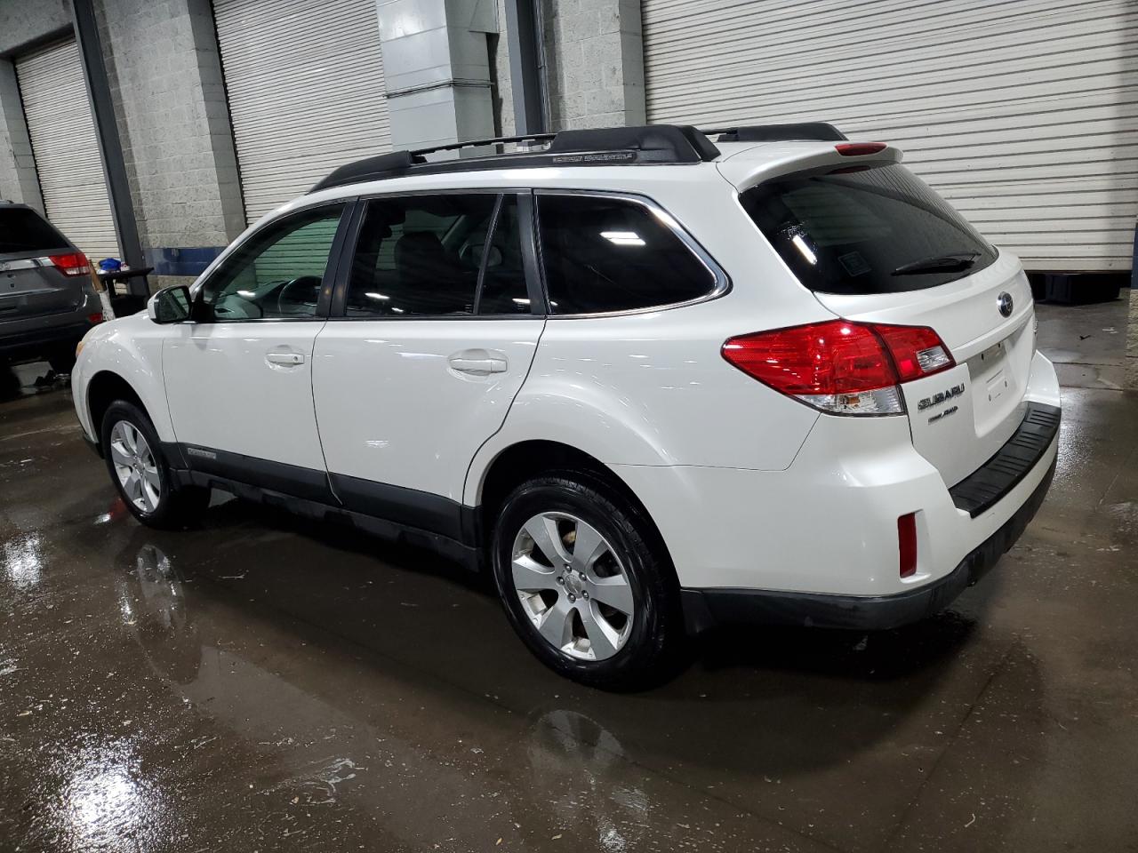 2010 SUBARU OUTBACK 2.5I LIMITED photo 4