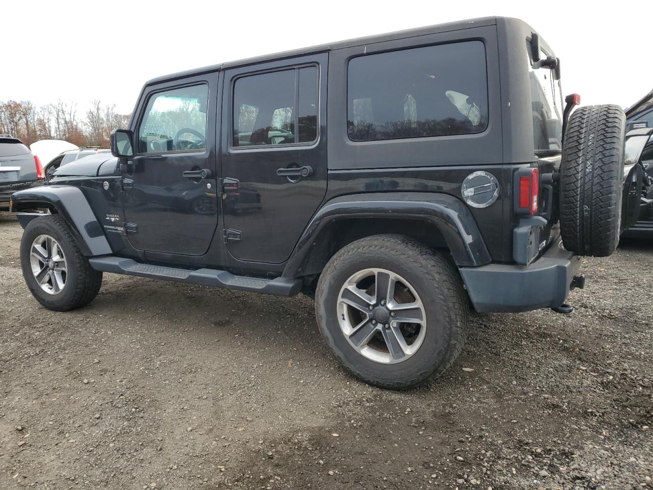 2018 JEEP WRANGLER UNLIMITED SAHARA photo 2