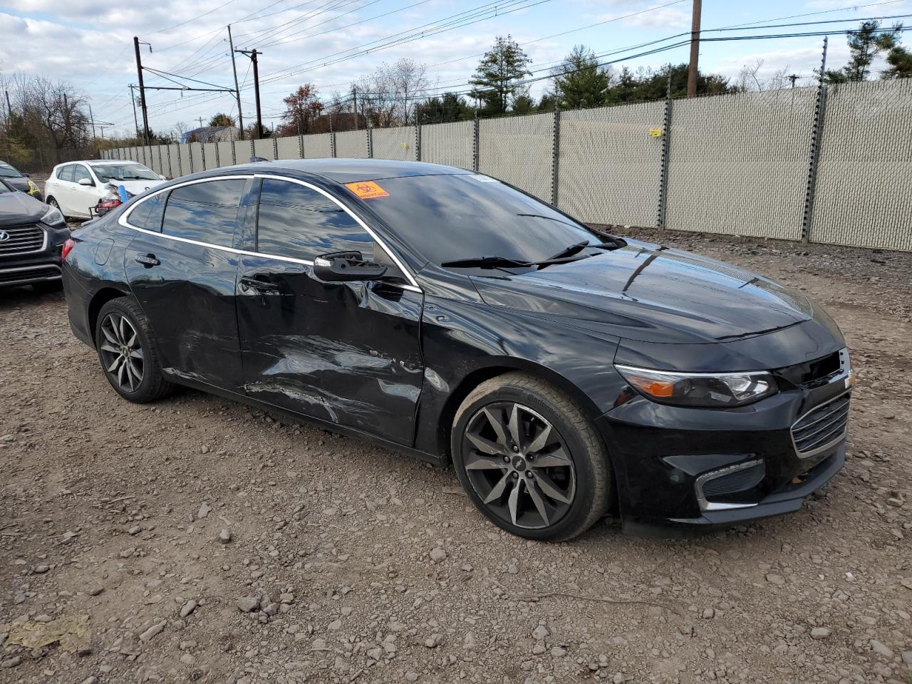 2018 CHEVROLET MALIBU photo 4