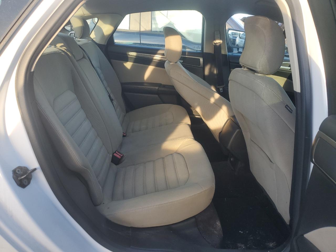 2017 FORD FUSION S photo 28