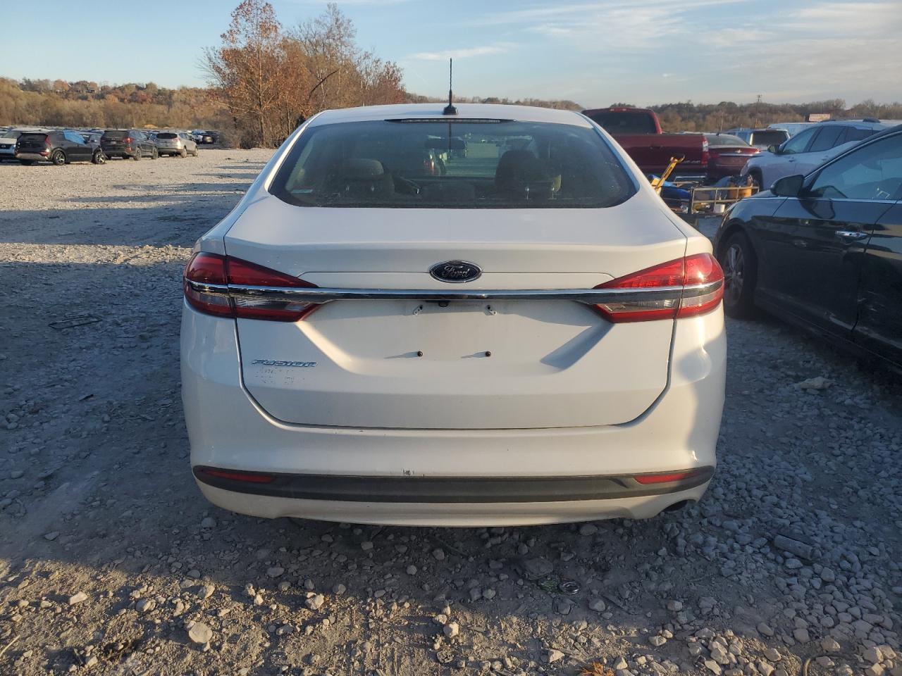 2017 FORD FUSION S photo 16