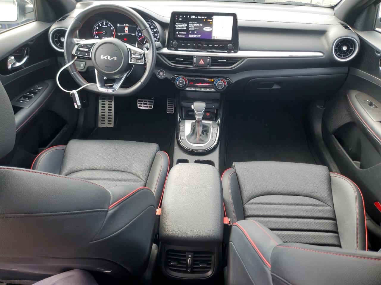 2024 KIA FORTE GT photo 15