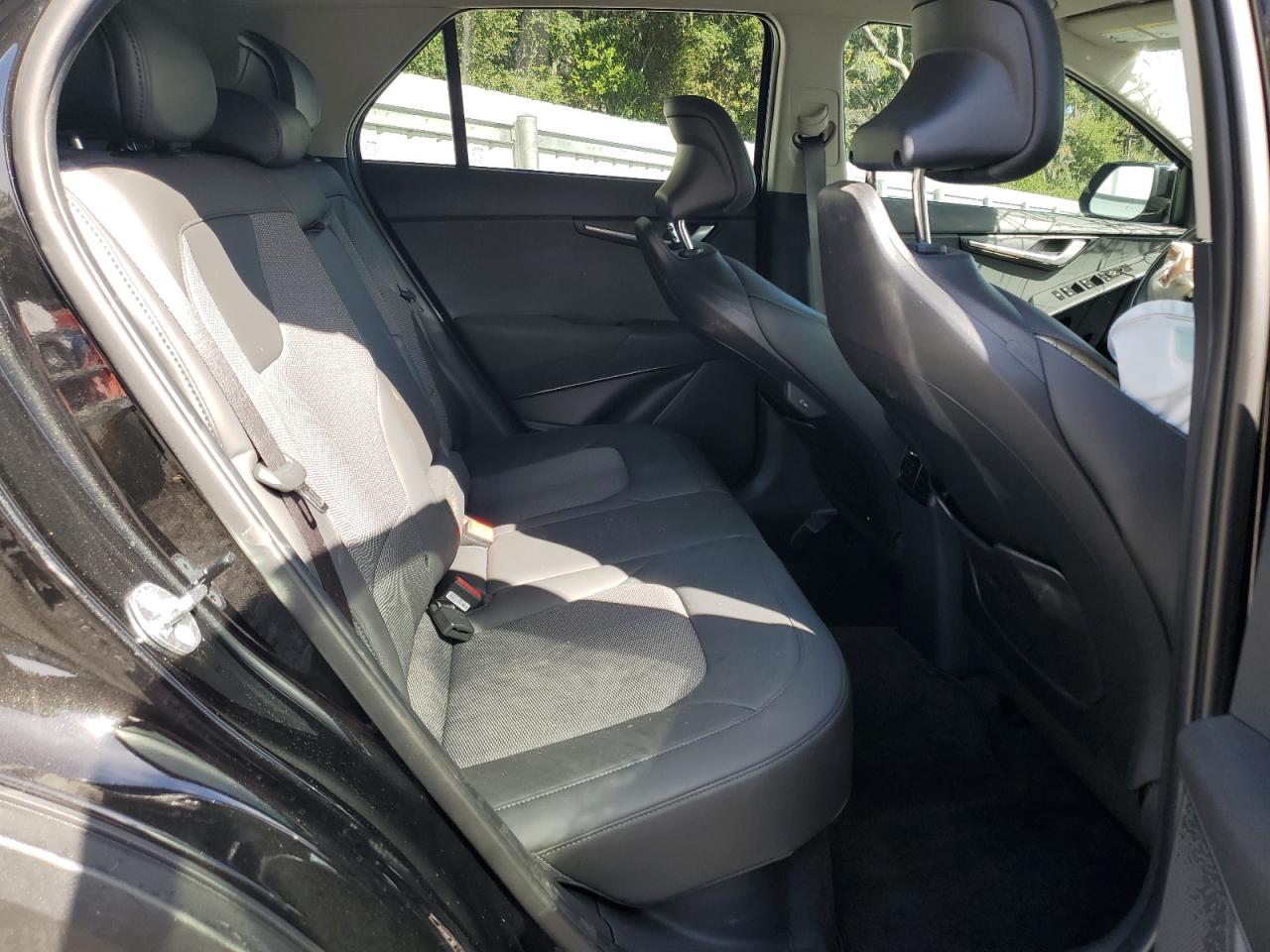 2025 KIA NIRO EX photo 31