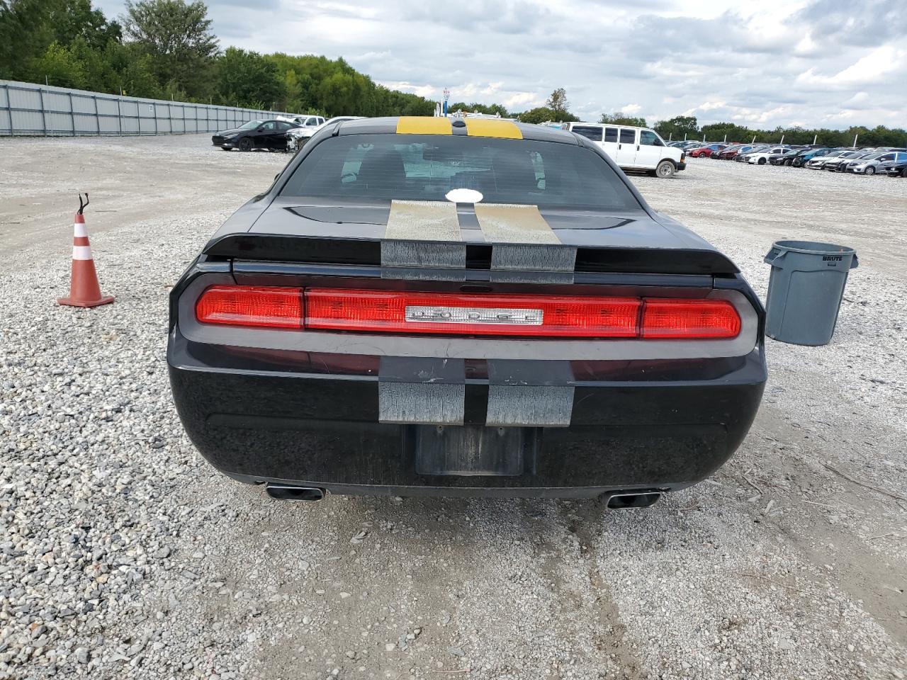 2013 DODGE CHALLENGER SXT photo 16