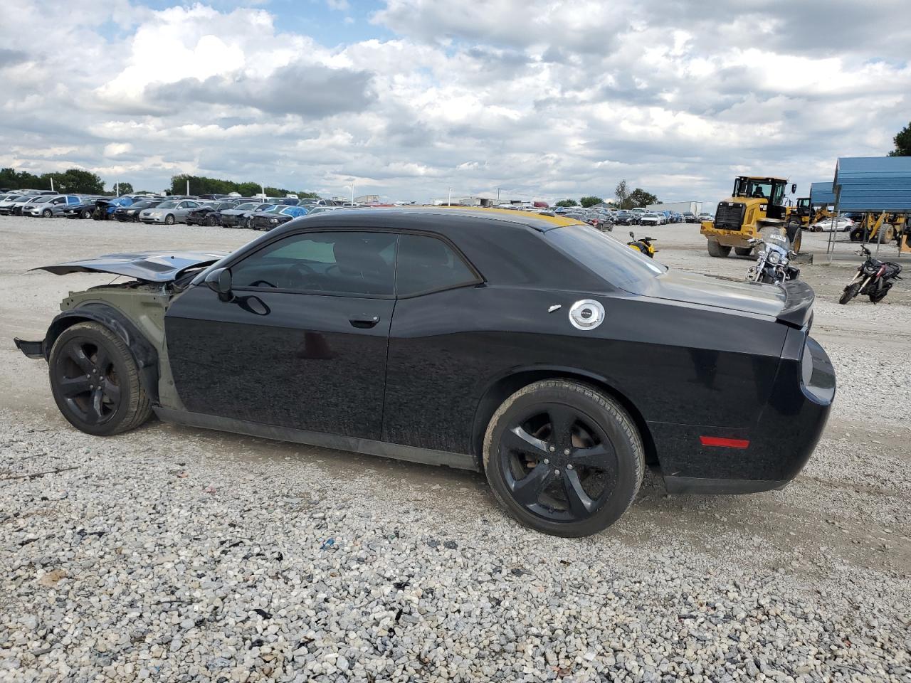 2013 DODGE CHALLENGER SXT photo 4
