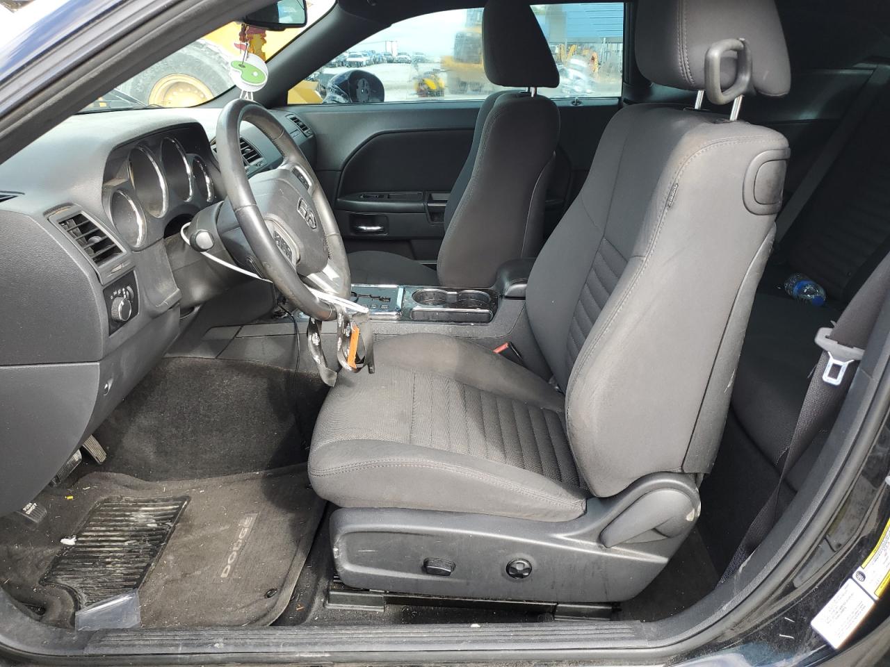 2013 DODGE CHALLENGER SXT photo 19