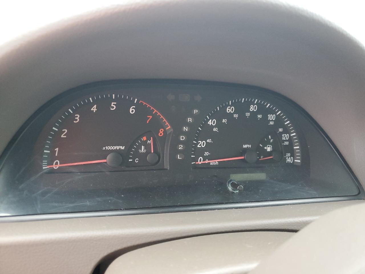 2004 TOYOTA CAMRY LE photo 17