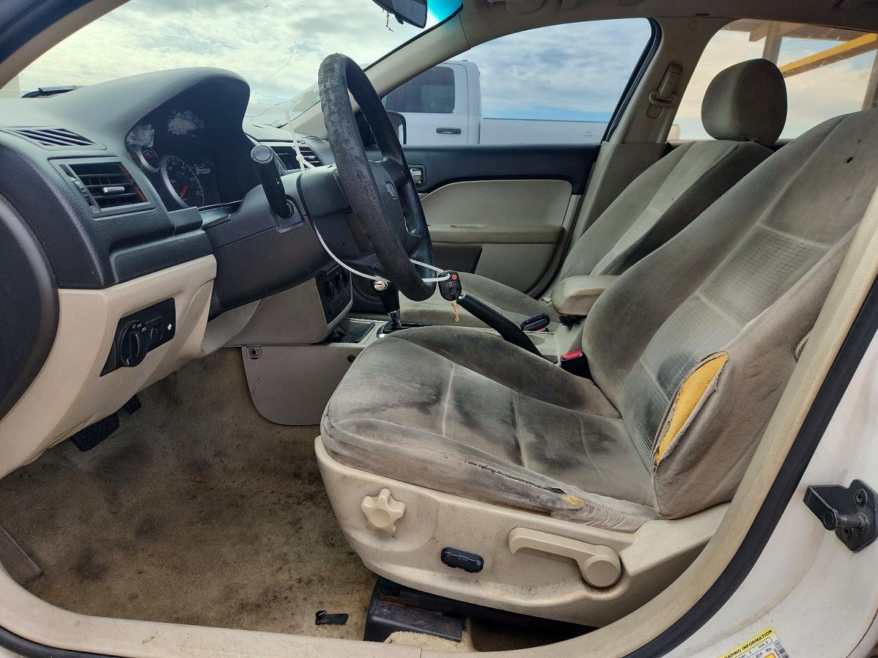 2008 FORD FUSION SE photo 13