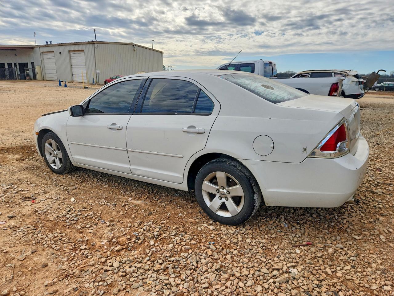 2008 FORD FUSION SE photo 3