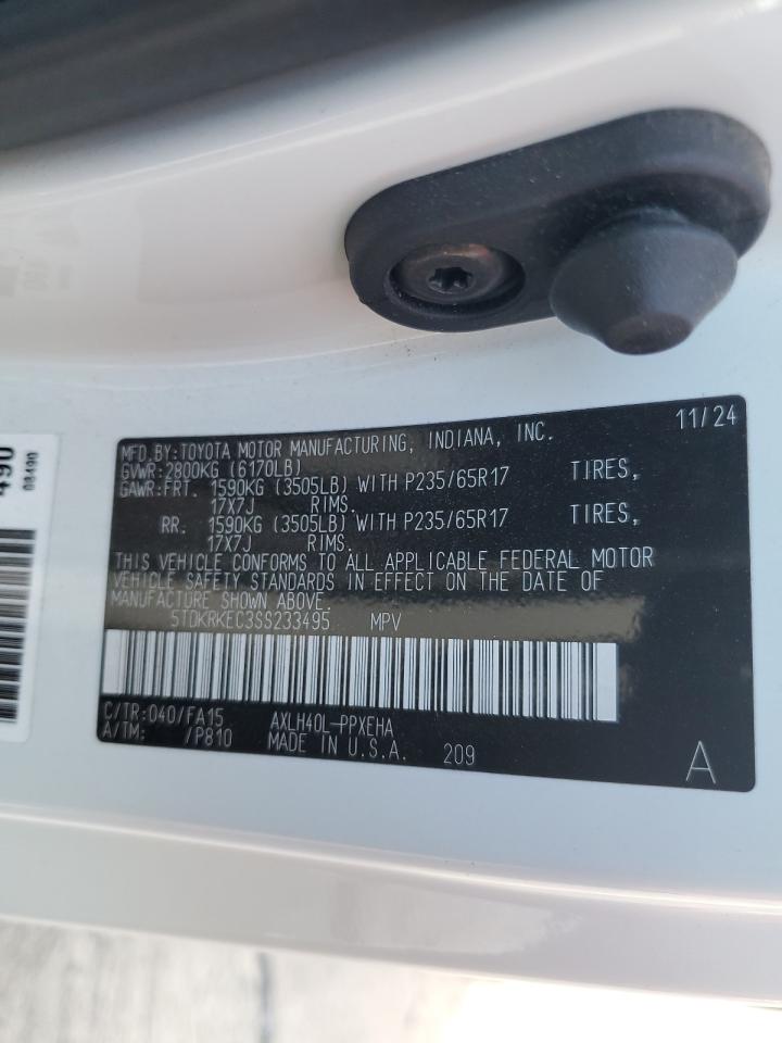 2025 TOYOTA SIENNA LE photo 13