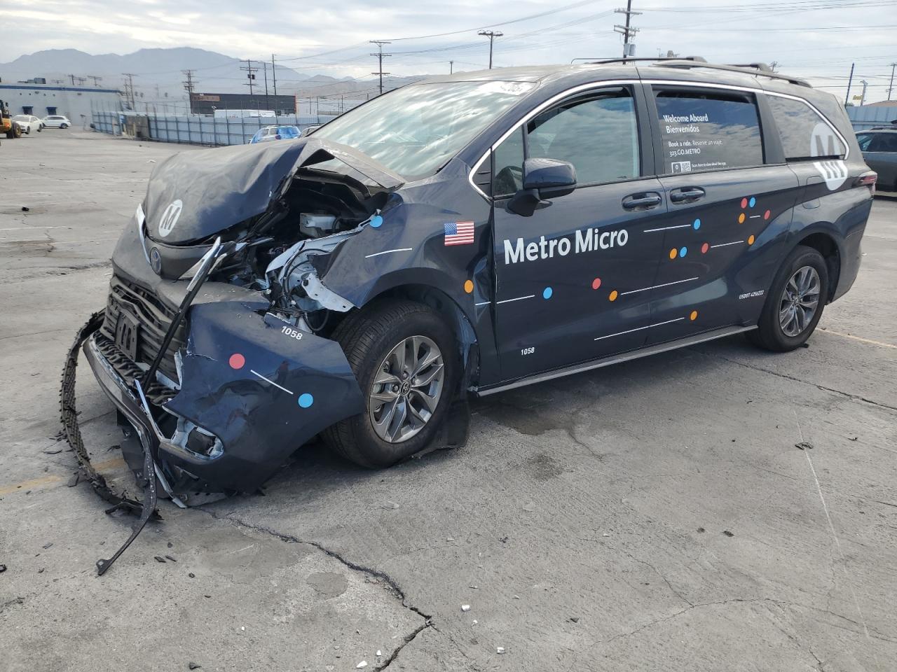 2025 TOYOTA SIENNA