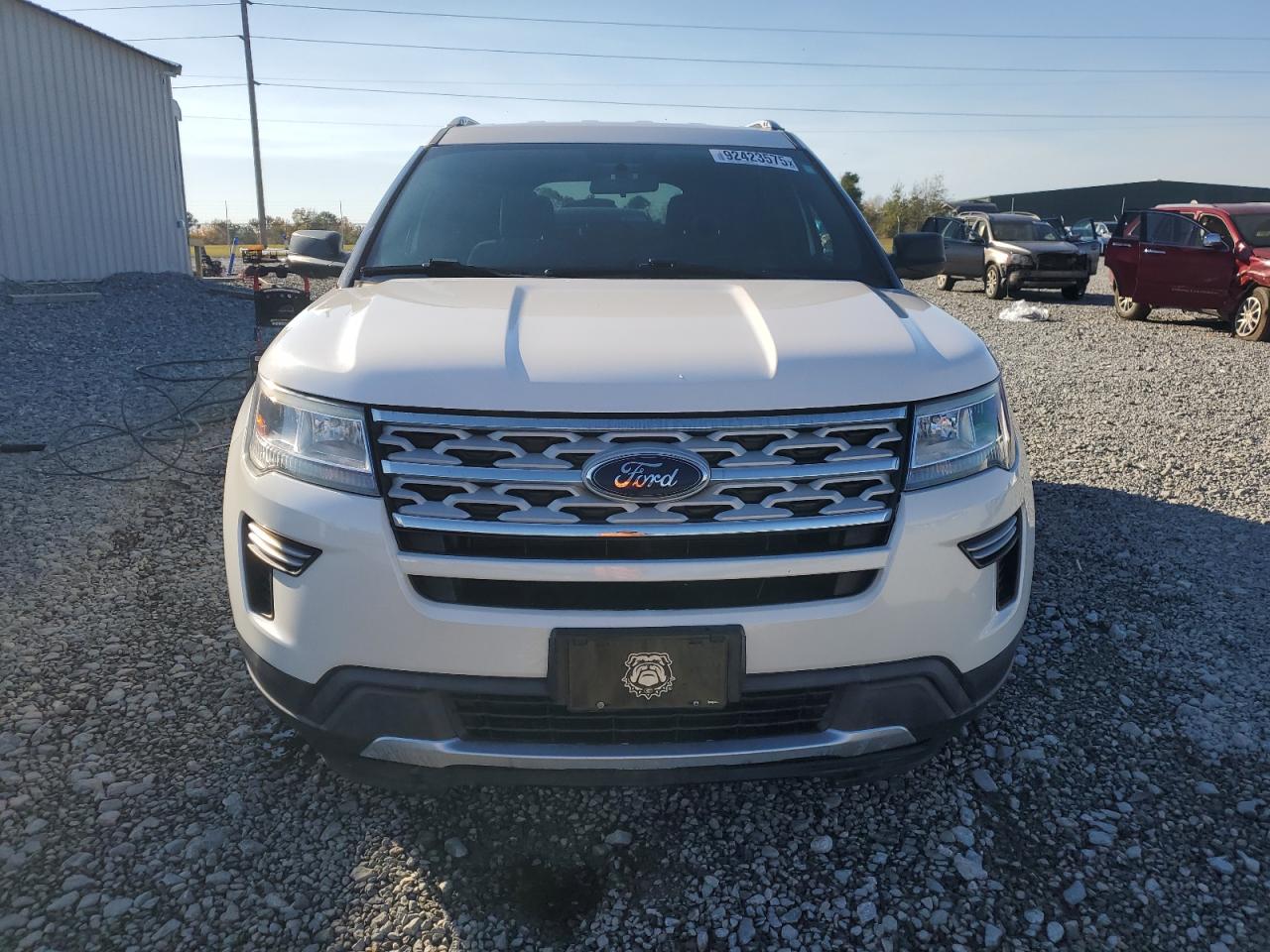 2019 FORD EXPLORER XLT photo 9