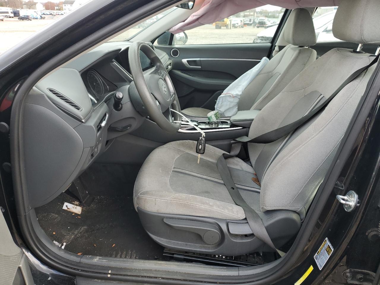2020 HYUNDAI SONATA SE photo 19