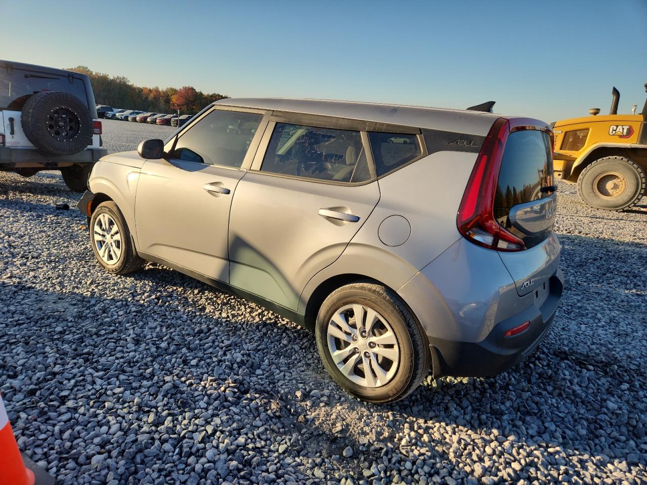 2022 KIA SOUL photo 2