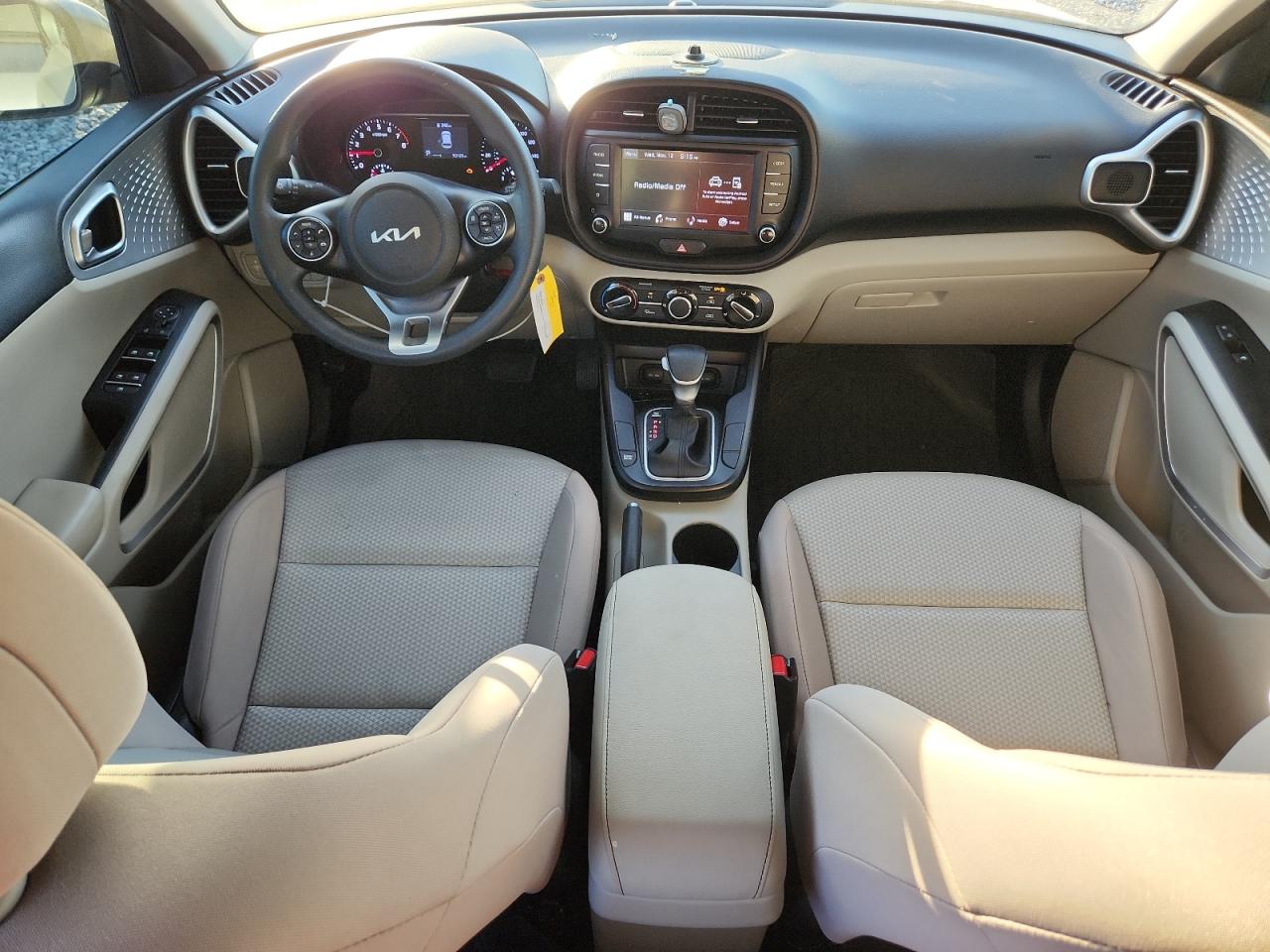 2022 KIA SOUL photo 8