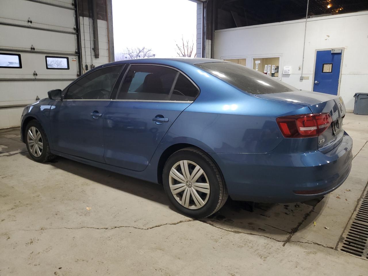 2017 VOLKSWAGEN JETTA S photo 2