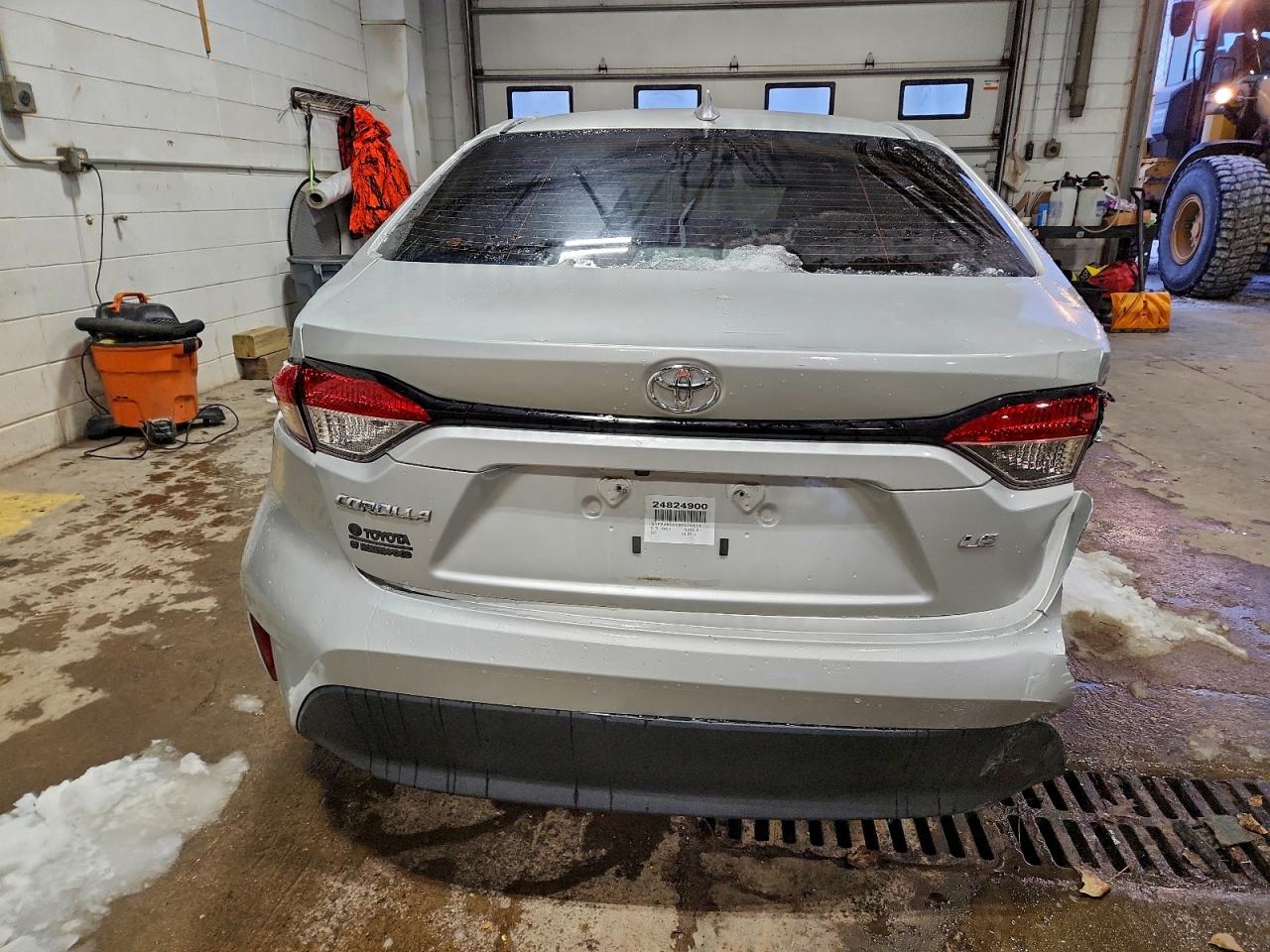 2024 TOYOTA COROLLA LE photo 11