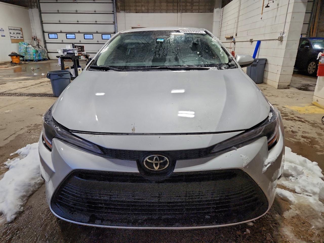 2024 TOYOTA COROLLA LE photo 9