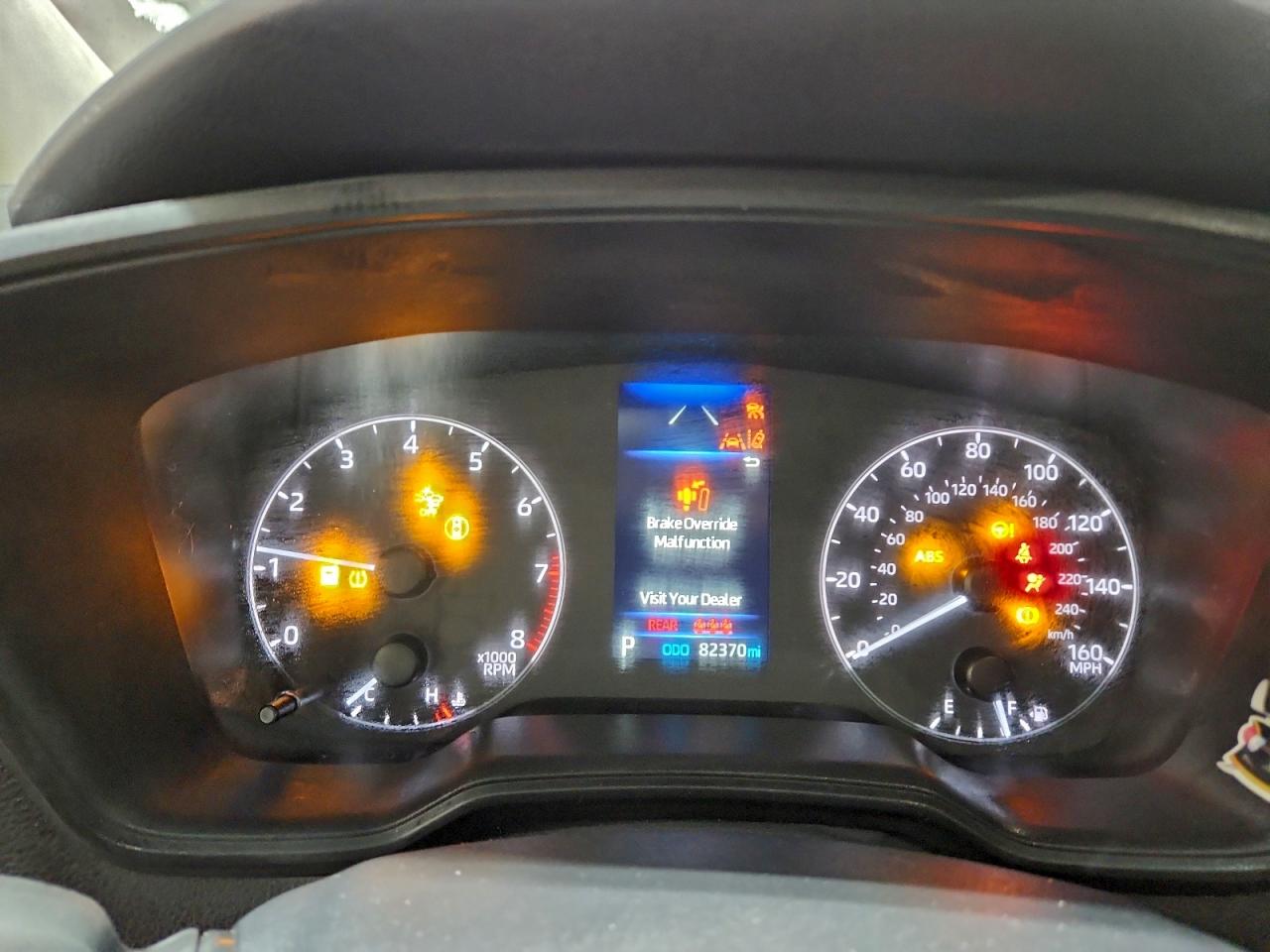 2024 TOYOTA COROLLA LE photo 17