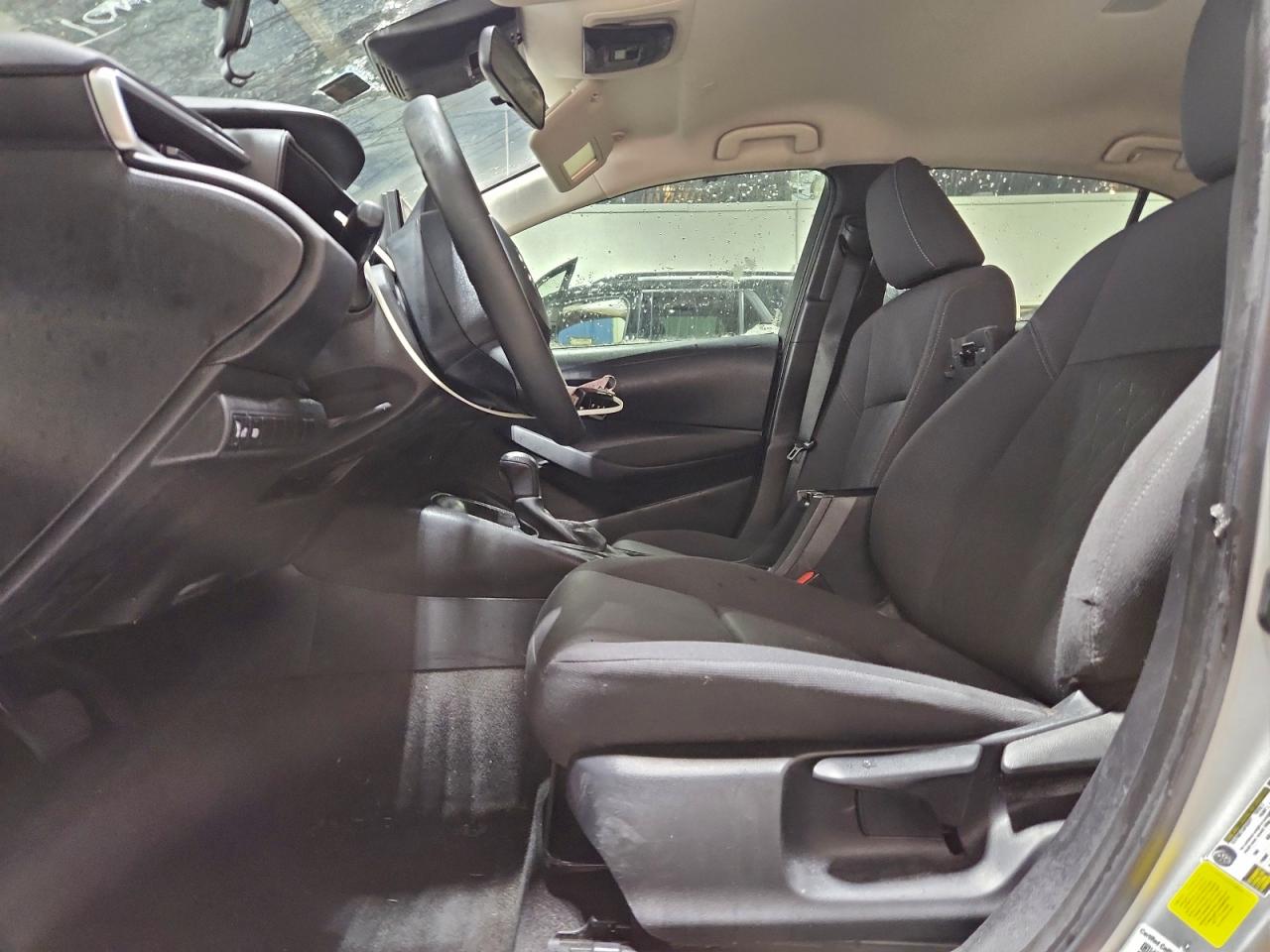 2024 TOYOTA COROLLA LE photo 13