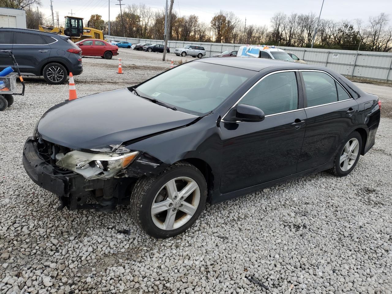 2013 TOYOTA CAMRY