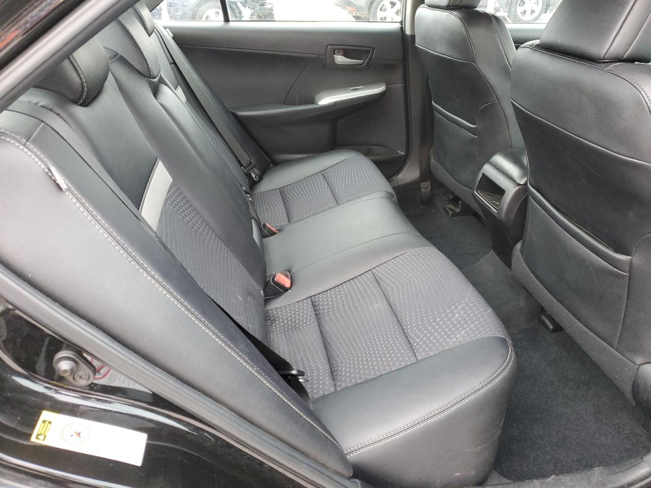 2013 TOYOTA CAMRY SE photo 10