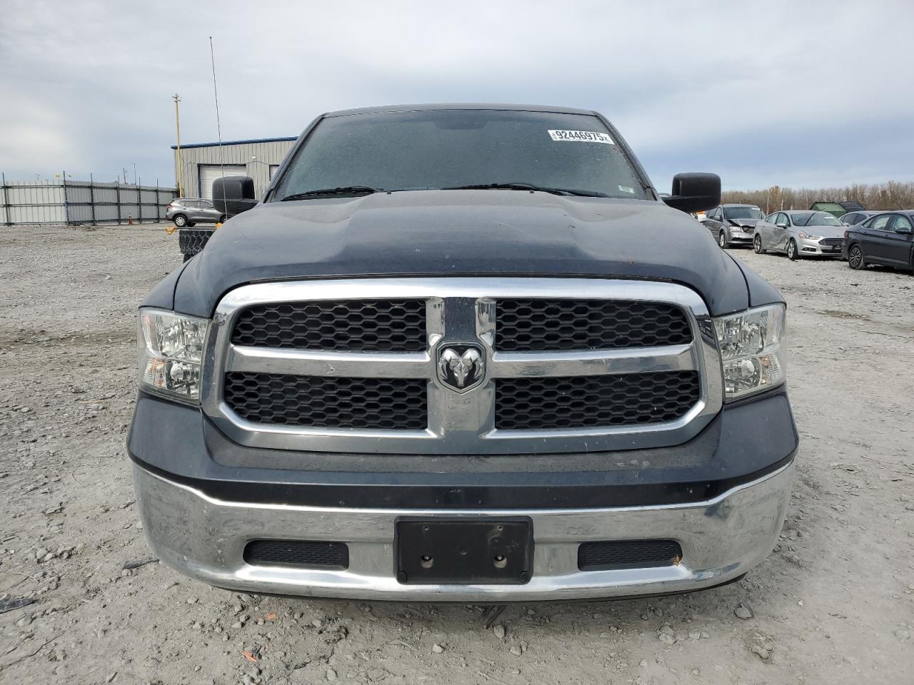 2016 RAM 1500 SLT photo 5