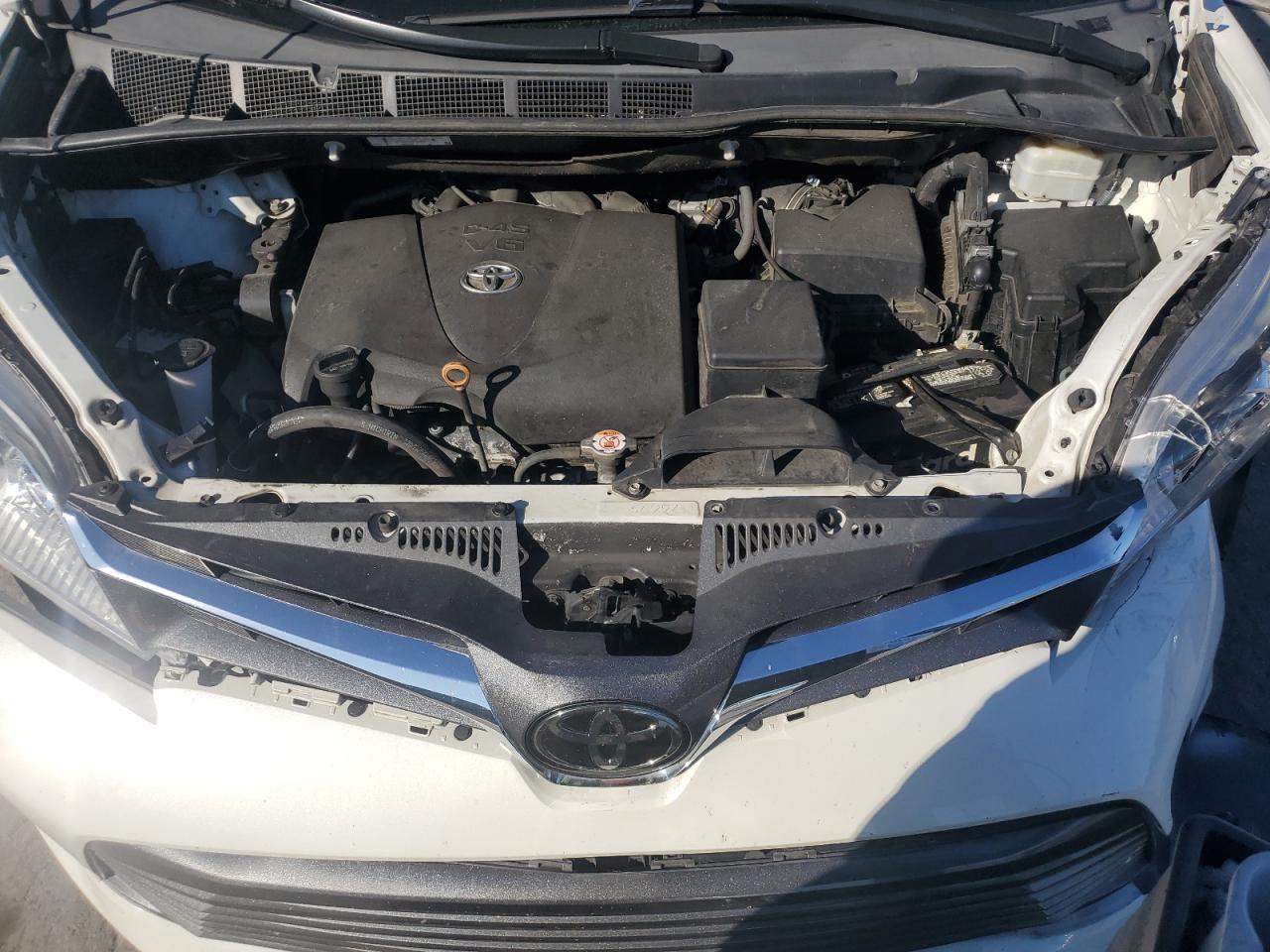 2020 TOYOTA SIENNA XLE 7-PASSENGER photo 23