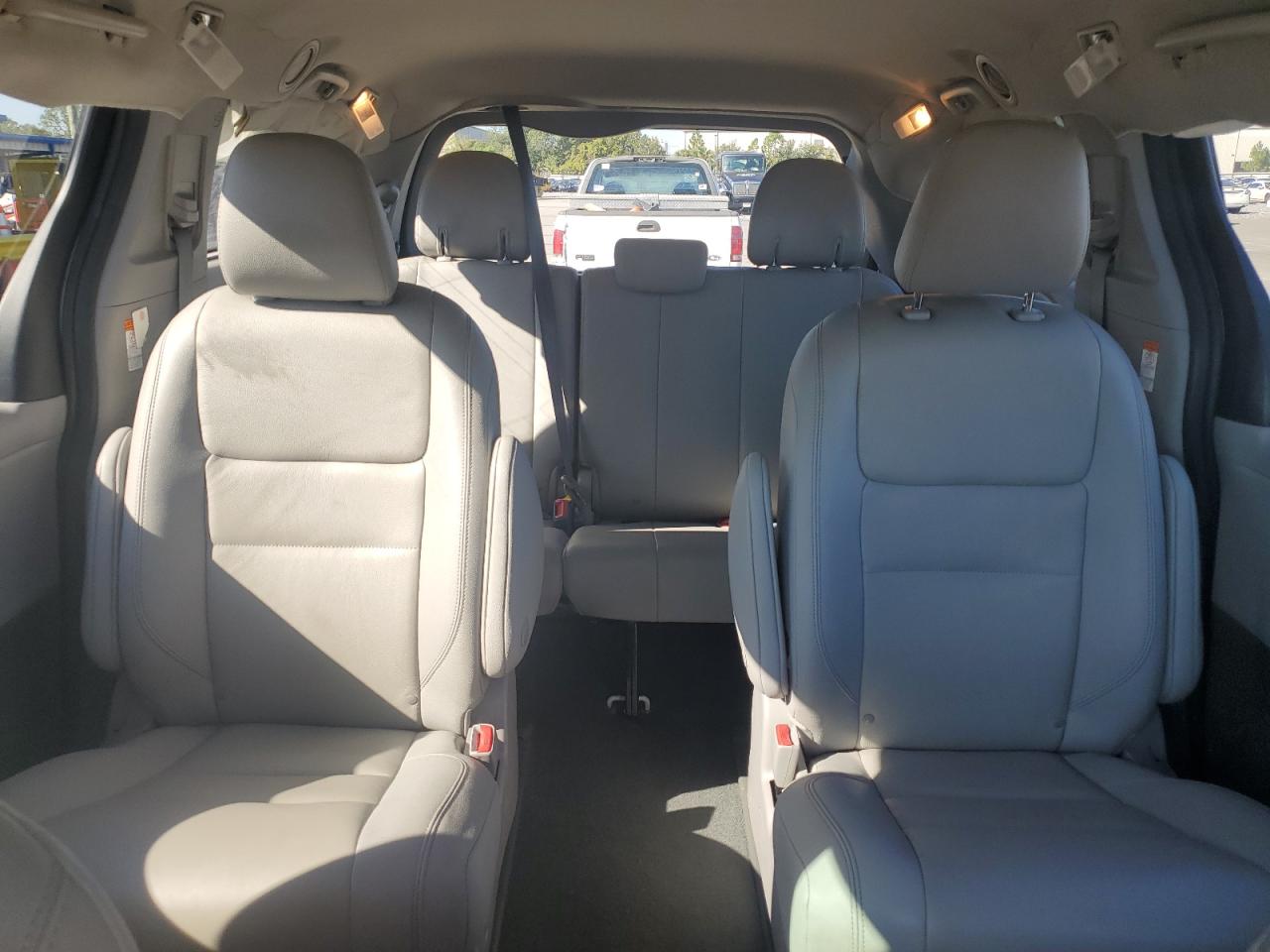 2020 TOYOTA SIENNA XLE 7-PASSENGER photo 19