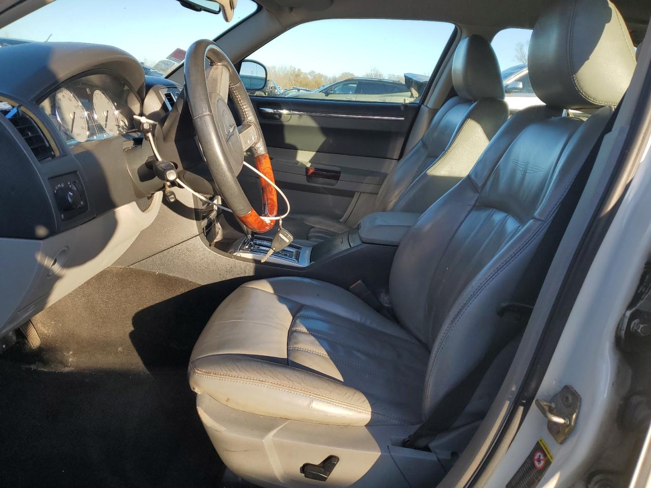 2006 CHRYSLER 300C photo 7