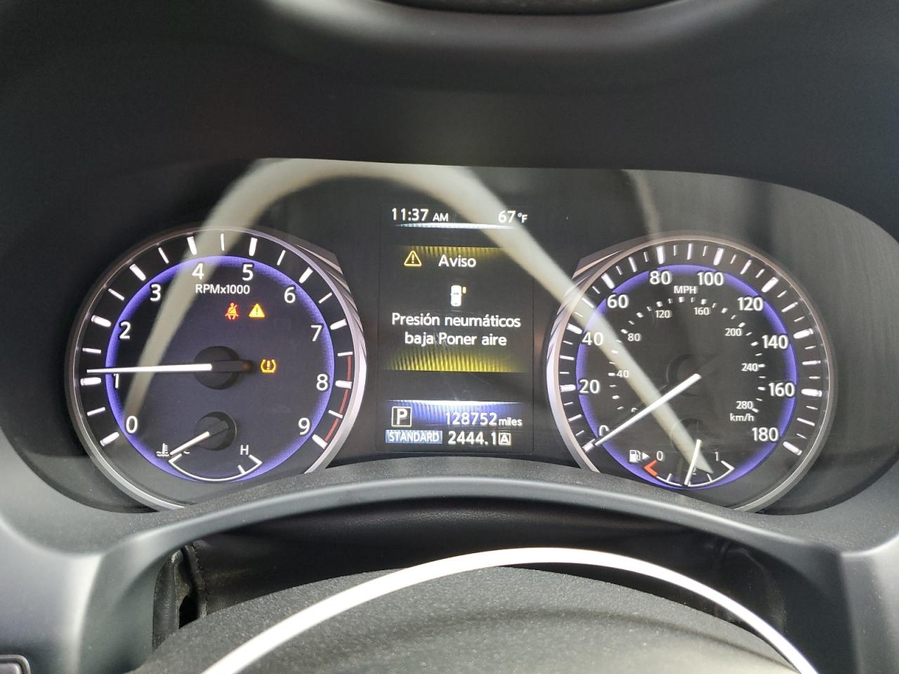 2015 INFINITI Q50 BASE photo 17